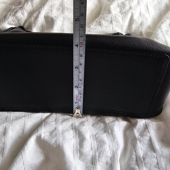 COURONNE Douce Cross 21 Bag 2024 - RCBRX24648BKX - Black w/ Gold-toned Hardware - Picture 15 of 16